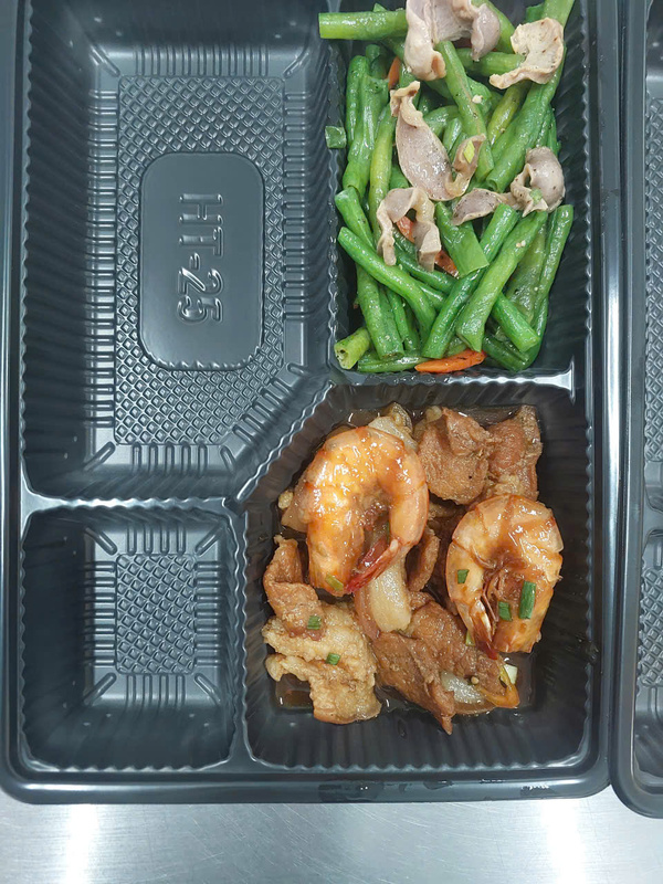 Suất ăn công nghiệp